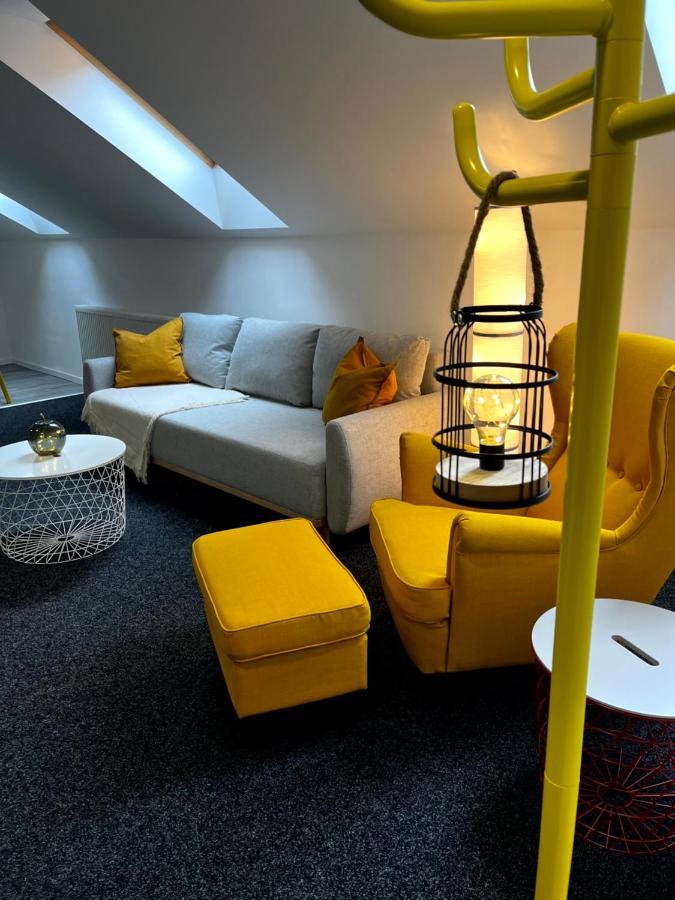 Breza House Apartments Злин Экстерьер фото