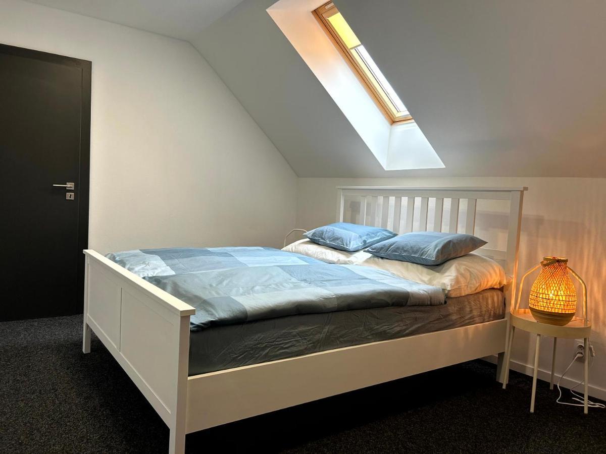 Breza House Apartments Злин Экстерьер фото