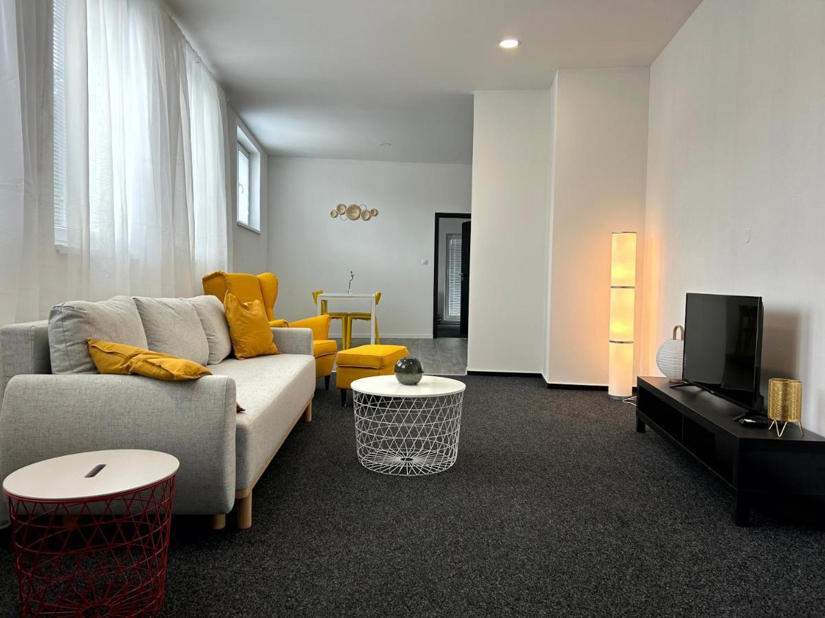Breza House Apartments Злин Экстерьер фото